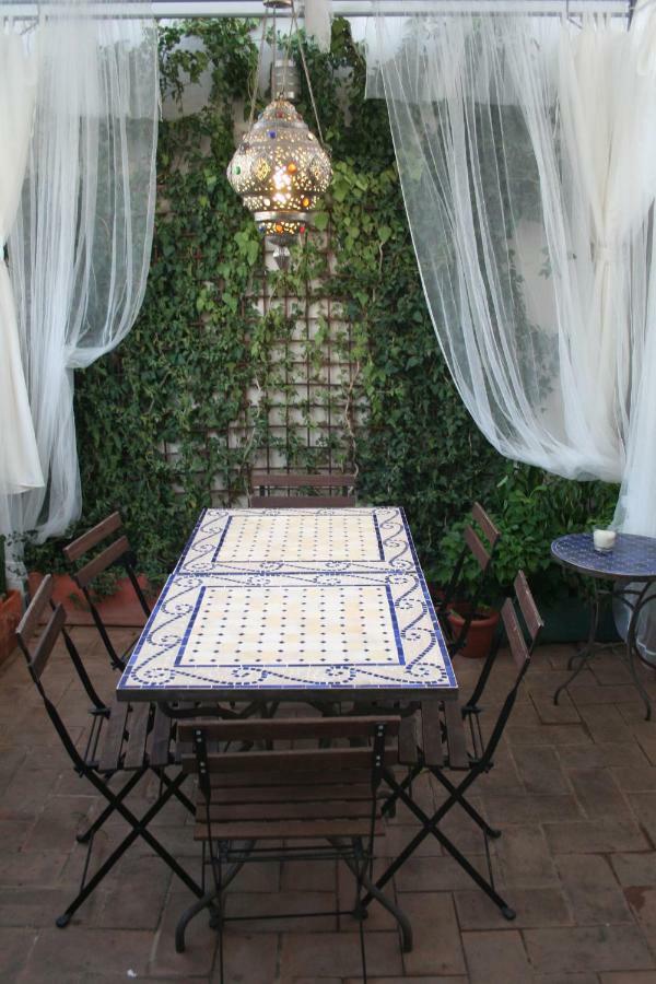 Guest House Europa 12 Sevilla Exterior foto