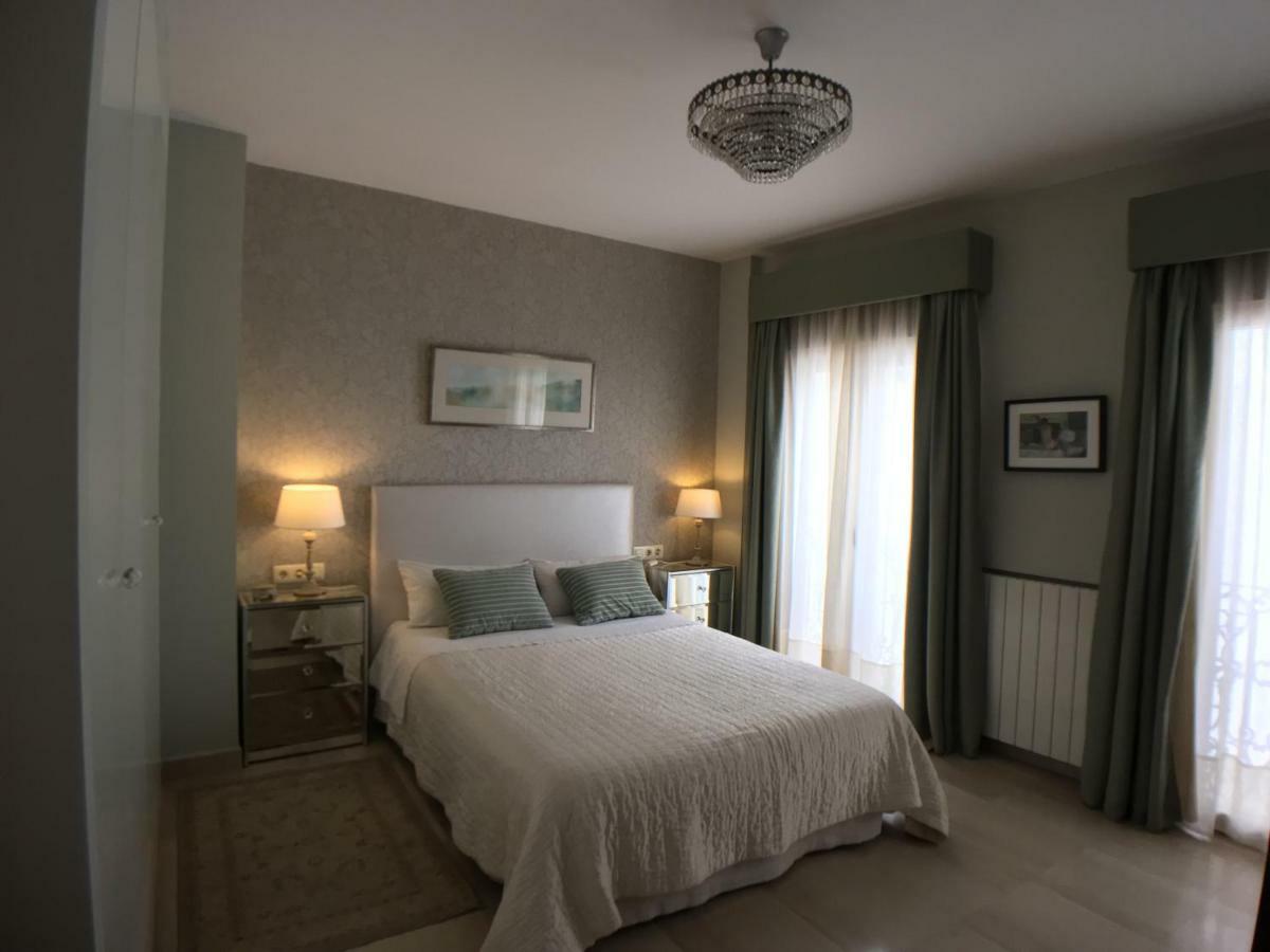 Guest House Europa 12 Sevilla Exterior foto